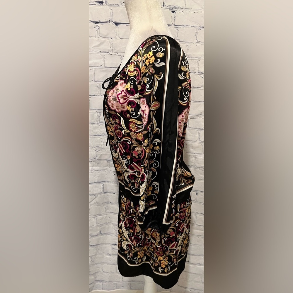 STUDIO JPR Multi Color Floral Design Top Black with Flowers Small dress - Picture 4 of 7
